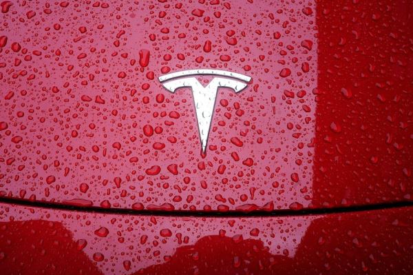 Сотрудники Tesla на больничном вынуждены доказывать, что они больны