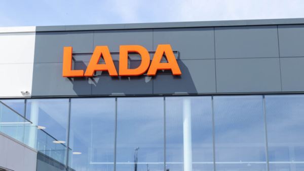 АвтоВАЗ спрогнозировал продажи новых LADA в сентябре